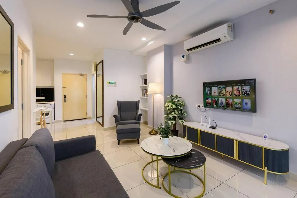 Apartment 2R2B Seaview Serenity 1 To 8Pax Gurney Mansion One George Town Malaysia