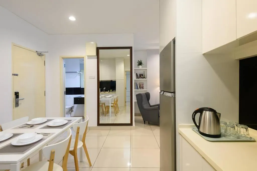 2R2B Seaview Serenity 1 To 8Pax Gurney Mansion One George Town 0*,  Malaysia