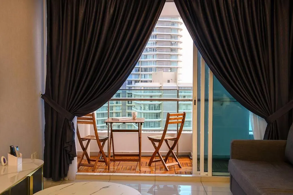 2R2B Seaview Serenity 1 To 8Pax Gurney Mansion One George Town Malaysia
